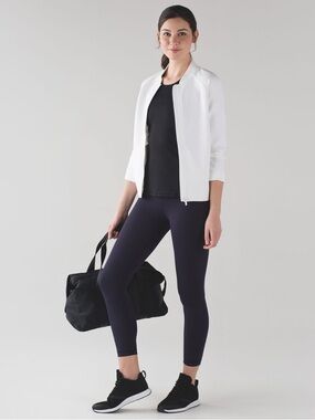 Lululemon • Wunder Under Hi-Rise 7/8 Tight (Full-On Luxtreme) • Size 6